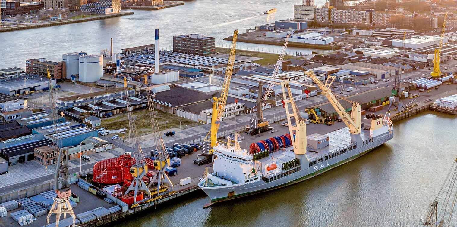 Foto van Rotterdam Breakbulk, SAL Heavy Lift